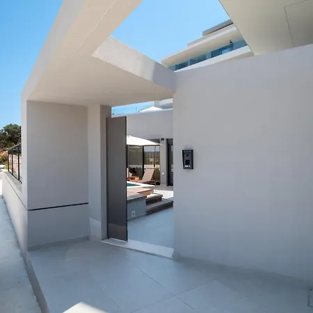Apartment House Of Hermes With Heated Pool And Sea View