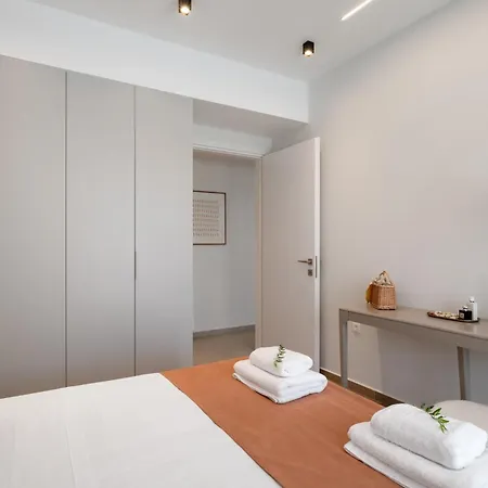 House Of Hermes With Heated Pool And Sea View *